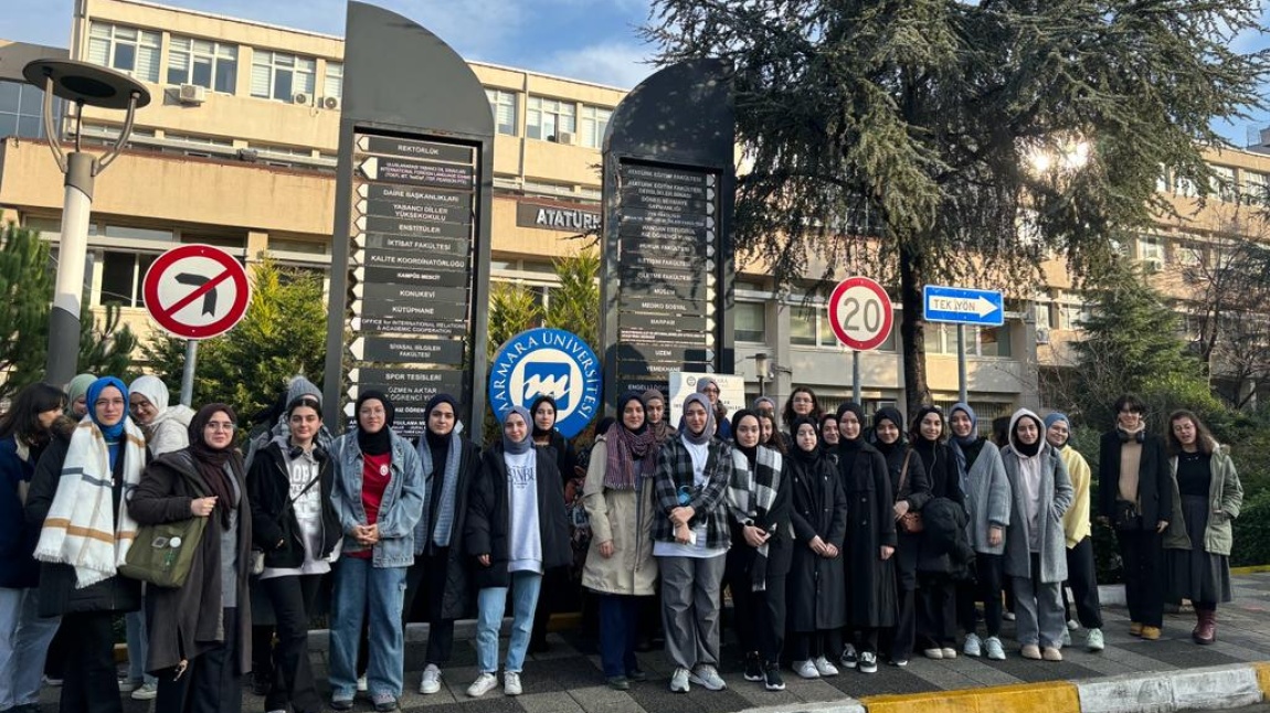 Okulumuz YKS’24 öğrencileri ile Marmara Üniversitesi tanıtım gezisine katıldık.